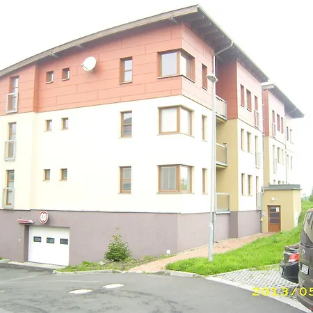 Lägenhet Apartman Alfa Loučná pod Klínovcem